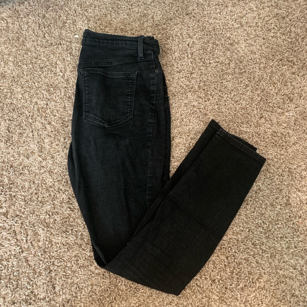 Basic black skinny jeans